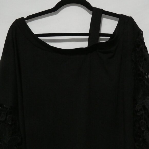 EMERY ROSE | 1XL | Black Off-Shoulder Lace Sleeve Top - Picture 4 of 14